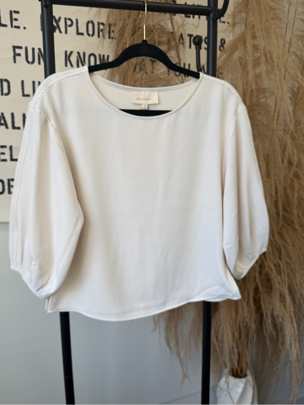 MELLODAY Cream Balloon Sleeve Blouse